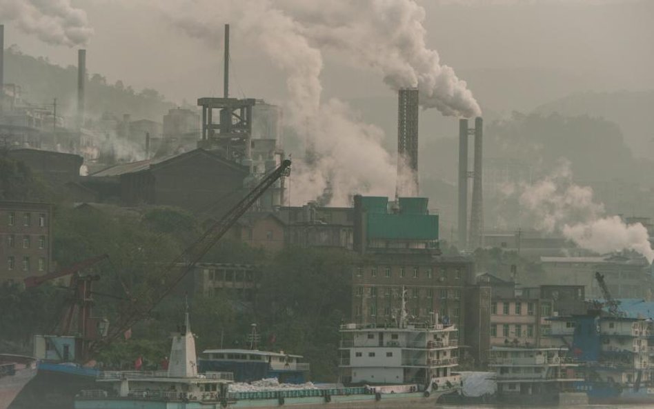 Financial Times: Chiny trują na potęgę