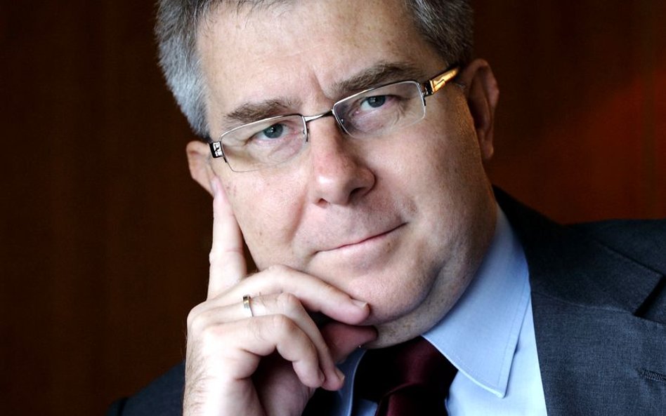 Ryszard Czarnecki: Premier bojący się posłów to paranoja władzy