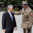 Gen. brygady Kazimierz Gilarski i prezydent Lech Kaczyński podczas uroczystości