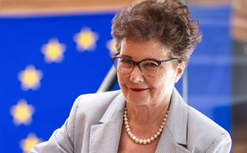 Osoby, które będą miały pytania lub wątpliwości, mogą wysłać e-mail do biura poselskiego Hanny Gronk