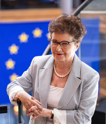 Osoby, które będą miały pytania lub wątpliwości, mogą wysłać e-mail do biura poselskiego Hanny Gronk