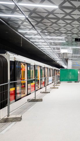 Nowy odcinek metra już przejezdny. Pierwszy pociąg pojawił się na Bemowie