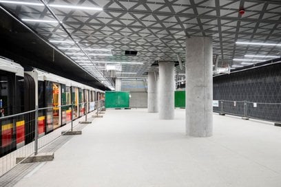 Nowy odcinek metra już przejezdny. Pierwszy pociąg pojawił się na Bemowie