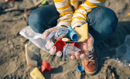 Greenpeace opracował listę trzech największych producentów plastikowych śmieci