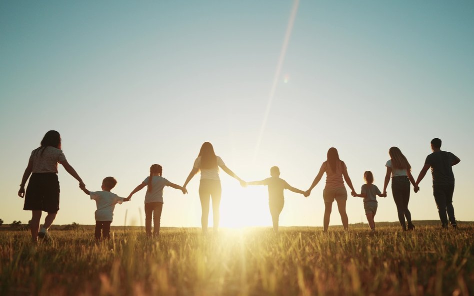 Polska rozdaje miliardy nie tam, gdzie trzeba. Eksperci: skończmy z socjalem „dla wszystkich”