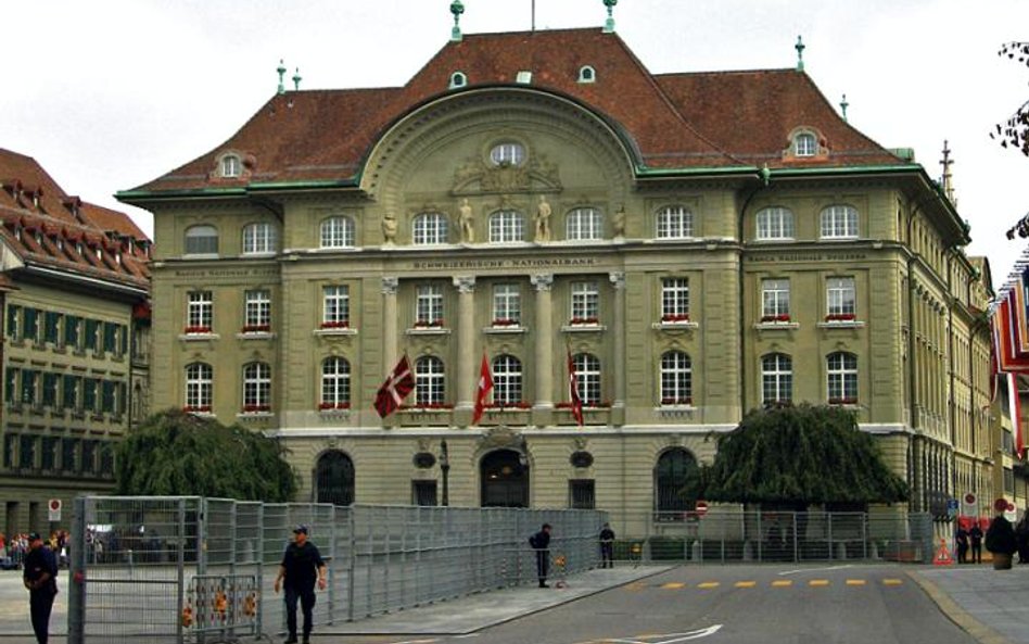 Szwajcarski Bank Narodowy to instytucja, której akcje są notowane na giełdzie w Zurychu