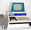 Commodore to jeden z wielu elementów świata domowych komputerów w latach 80. Retrogaming polega na o