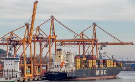 Rosną przeładunki, przyspieszają też inwestycje w polskie porty