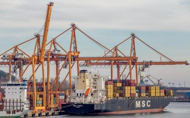 Rosną przeładunki, przyspieszają też inwestycje w polskie porty