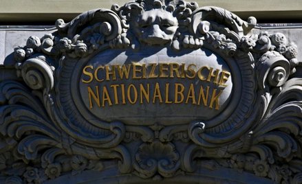 Szwajcarski Bank Narodowy nieoficjalnie utrzymuje euro w korytarzu 1,05-1,10 franka – podają szwajca