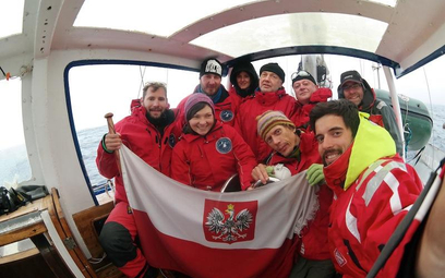 Polska załoga ustanowiła nowy rekord świata w swobodnej żegludze na północ dla jachtów sportowych.