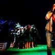 Tomek Kowalski w roli Ryszarda Riedla w „Skazanym na bluesa". Premiera w katowickim Teatrze Śląskim,