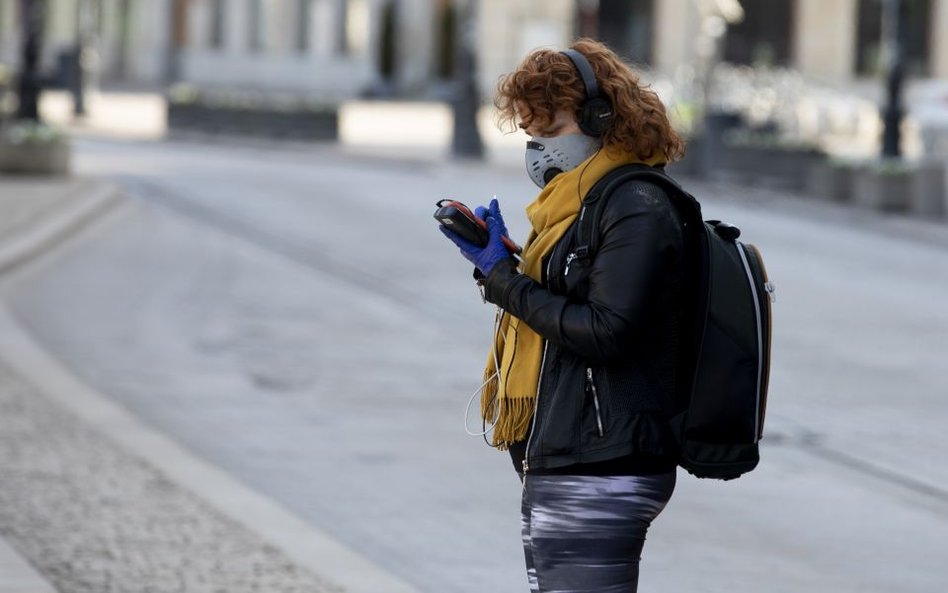 Lockdown 2.0 najbardziej odbije się na młodych. Boją się o pracę