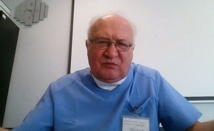 Prof. Simon: Mniej robionych testów to mniej wykrywanych zakażeń