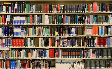 Niechciane książki w uniwersyteckiej bibliotece