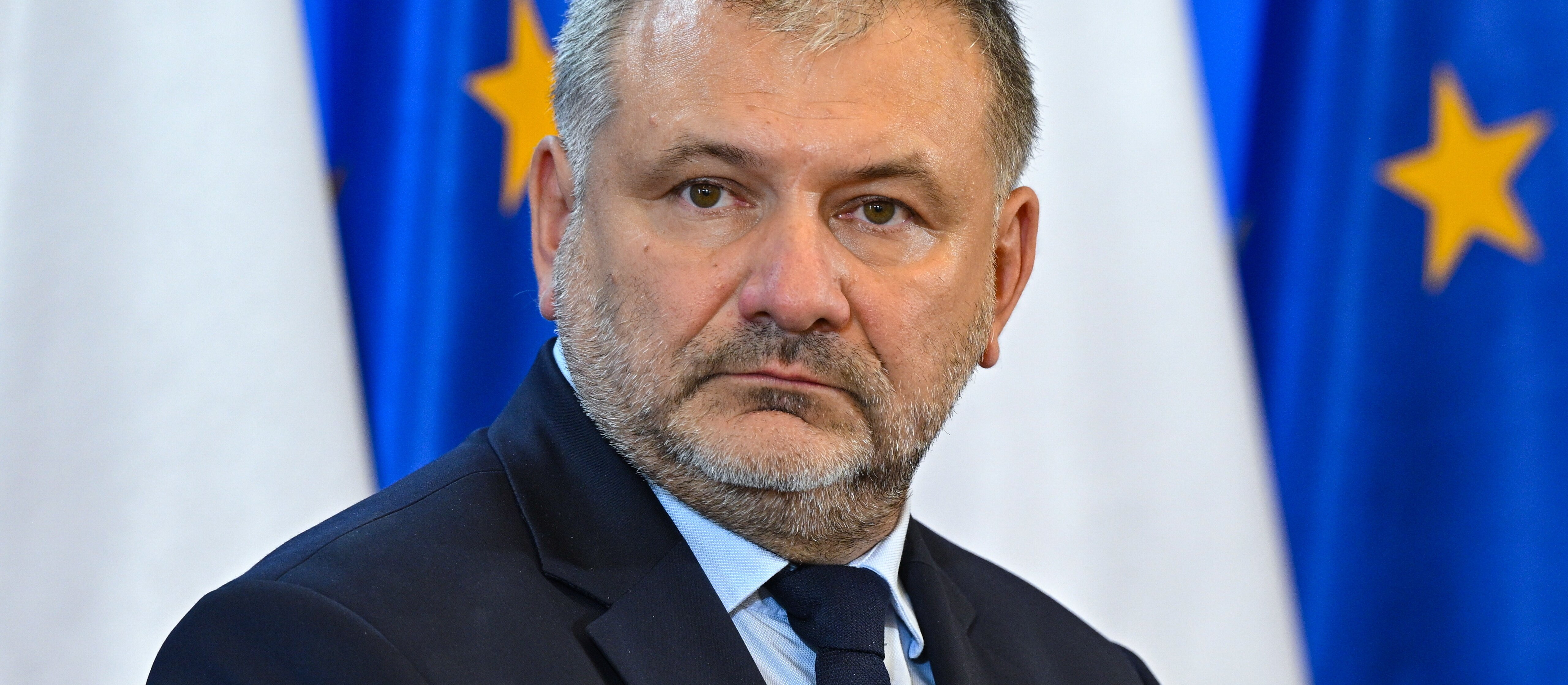 Вальдемар Журек обращается к Каролю Навроцком по делу молодых юристов
