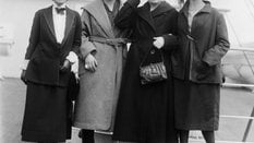 Amerykańska wyprawa noblistki po fundusze. Od lewej: Marie Meloney, Irena Curie, Maria Skłodowska- -