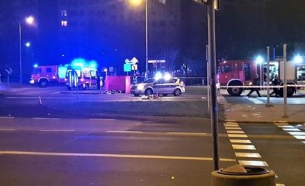 Jelenia Góra: Stracili rodziców, sąsiad chce im pomóc
