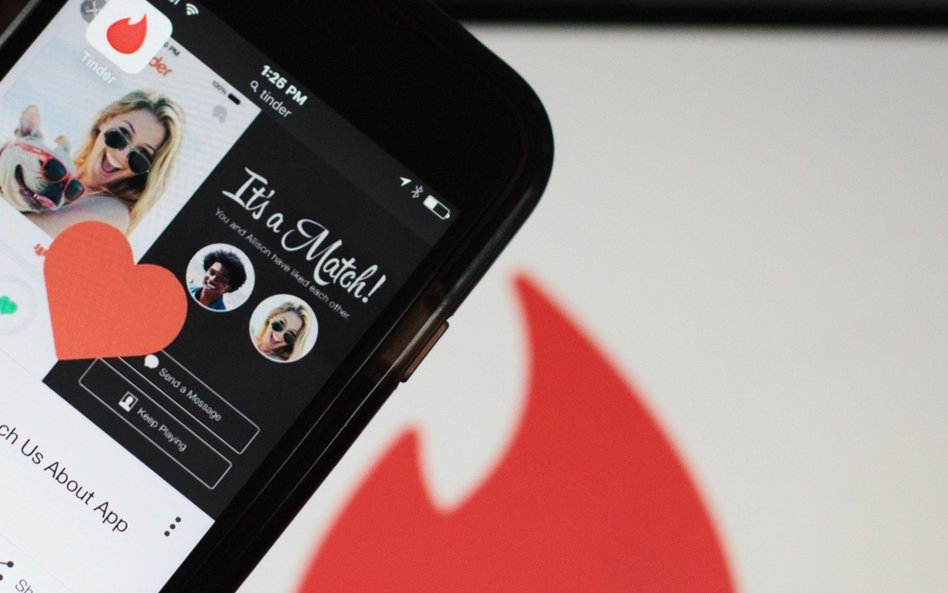 Tinder wprowadza randki wideo. Wpływ pandemii?
