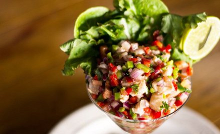 Ceviche można już znaleźć w kartach warszawskich restauracji