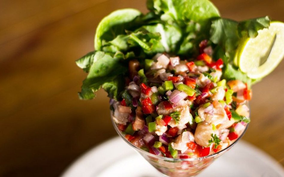 Ceviche można już znaleźć w kartach warszawskich restauracji