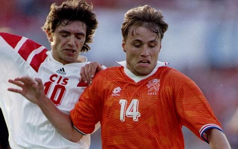 W trakcie eliminacji do Euro 1992 rozpadł się Związek Radziecki i jego reprezentacja zagrała w finał