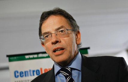 Dariusz Rosati członek rady nadzorczej w Millennium Od maja 2004 r. zasiada w nadzorze Banku Millenn