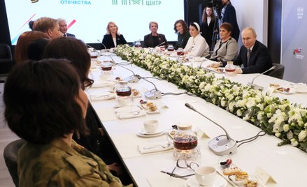 Putin na spotkaniu z pracownikami i podopiecznymi Fundacji Obrońców Ojczyzny.