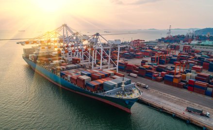 Wyjście z uzależnienia od dostaw z Chin wydaje się nierealne. Trudno o alternatywną ofertę, a konkur