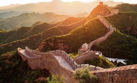 Z Chin Polska głównie importuje. Z kolei dla naszych eksporterów wielki chiński mur jest trudny do s