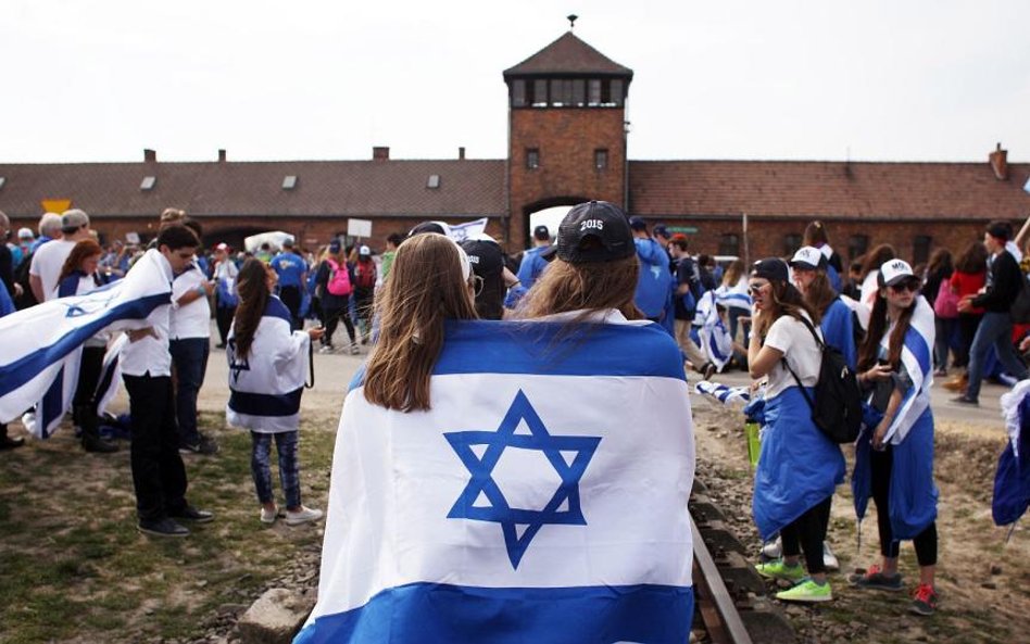 Po wyjazdach do Auschwitz niechęć Izraelczyków przenosi się często z Niemców na Polaków.