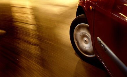 Za podwójną prędkość zabiorą prawo jazdy