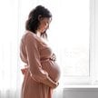 Naukowcy ustalili, że proces, w trakcie którego endometrium co miesiąc przygotowuje się na przyjęcie