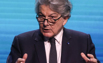 Thierry Breton, komisarz UE ds. rynku wewnętrznego, uważa, że narzucenie AI pewnych rygorów nie ogra