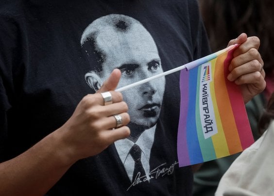 Op zaterdag 14 juni vond in Kiev de Gelijkheidsparade plaats, georganiseerd door de LGBT-gemeenschap (zie foto).