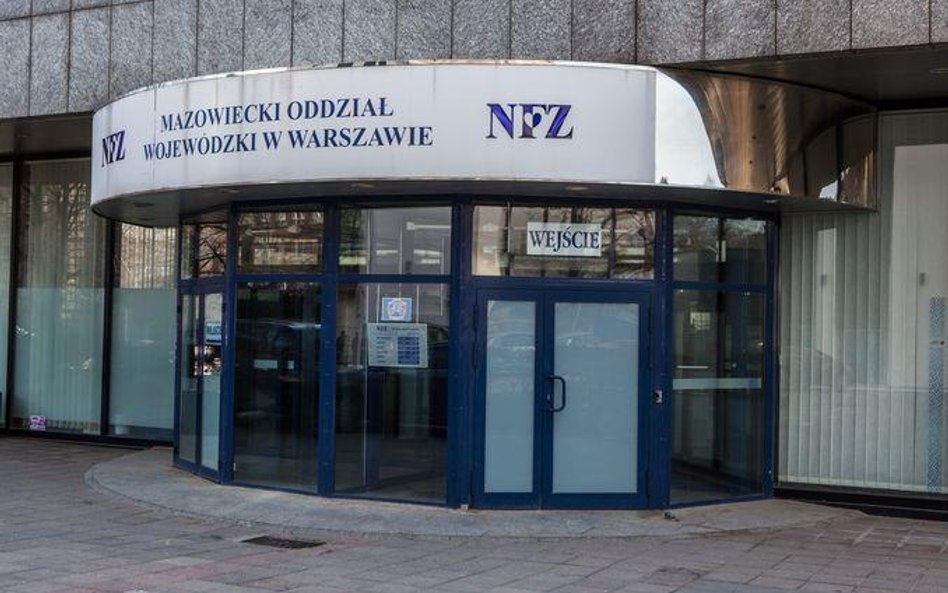 CBOS: Fatalne notowania Sejmu i NFZ