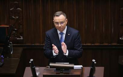 Prezydent Andrzej Duda przemawia podczas uroczystego zgromadzenia posłów i senatorów na sali plenarn