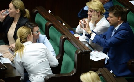 Nowoczesna broni Kamili Gasiuk-Pihowicz. "Nie głosowała na dwie ręce"