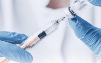 Mieszkańcy Warszawy mogą skorzystać z pakietu nieodpłatnych szczepień, które finansuje stołeczny sam