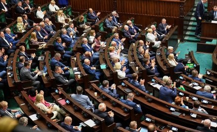 Sondaż. Mężczyźni głosują na Prawo i Sprawiedliwość. A kobiety?