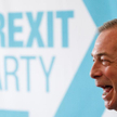 Brexit rozsadza partyjny duopol