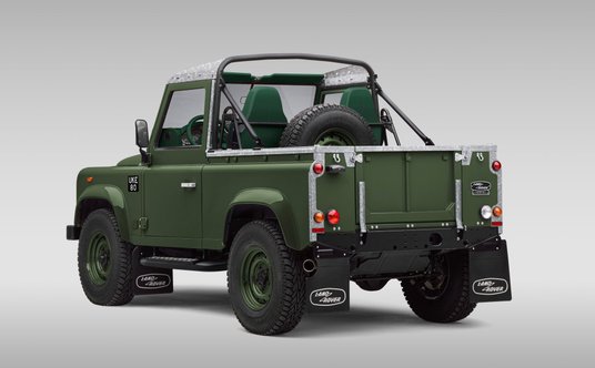 Defender V8 Churchill Edition