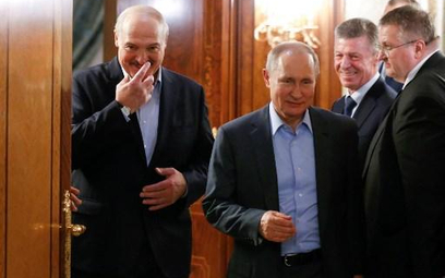 PILNE. Łukaszenko: Putin zaoferował Białorusi tańszą ropę