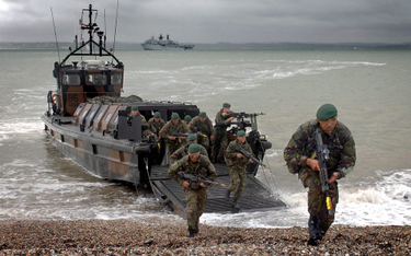 Siły Zbrojne Wielkiej Brytanii czekają kolejne redukcje – zostaną nimi objęte zwłaszcza jednostki Ro
