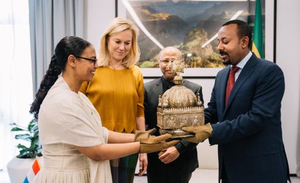 Ukrywana przez lata korona wróciła do Etiopii