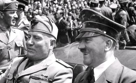 Mussolini gardził Hitlerem aż do swej podróży do Niemiec w maju 1938 r. Historyk Paolo Monelli uważa