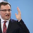 Jak sądy uznające orzeczenia TK mają współpracować z podległą Zbigniewowi Ziobrze prokuraturą, która