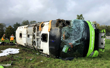 Wypadek autobusu we Francji. Ranne 33 osoby