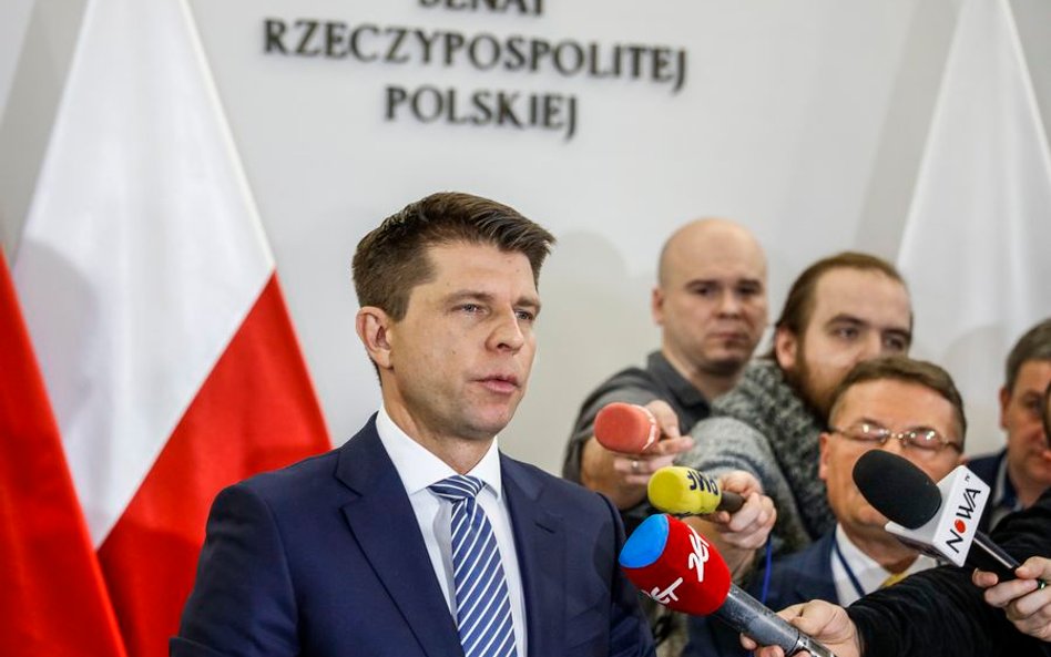 Petru ze stowarzyszeniem "Plan Petru"