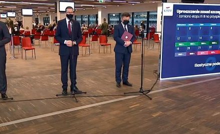 Rozszerzenie programu szczepień premier Mateusz Morawiecki i ministrowie Michał Dworczyk oraz Adam N